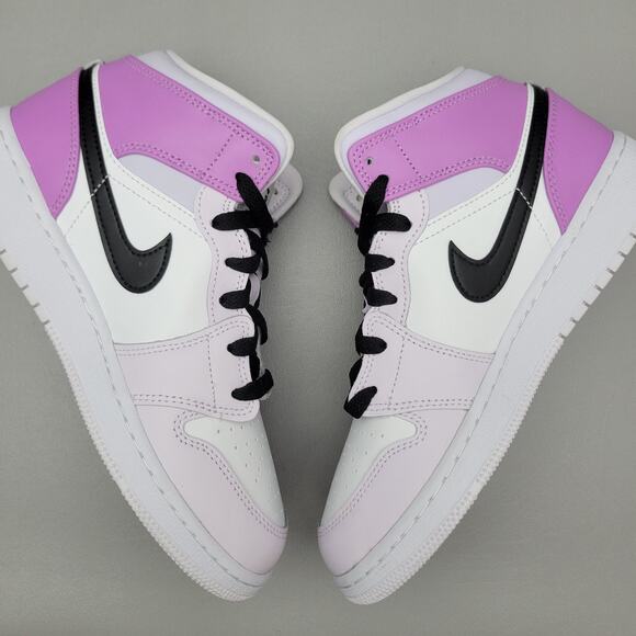 Nike Air Jordan 1 Mid GS Barely Grape Size 5Y Youth - Picture 2 of 10